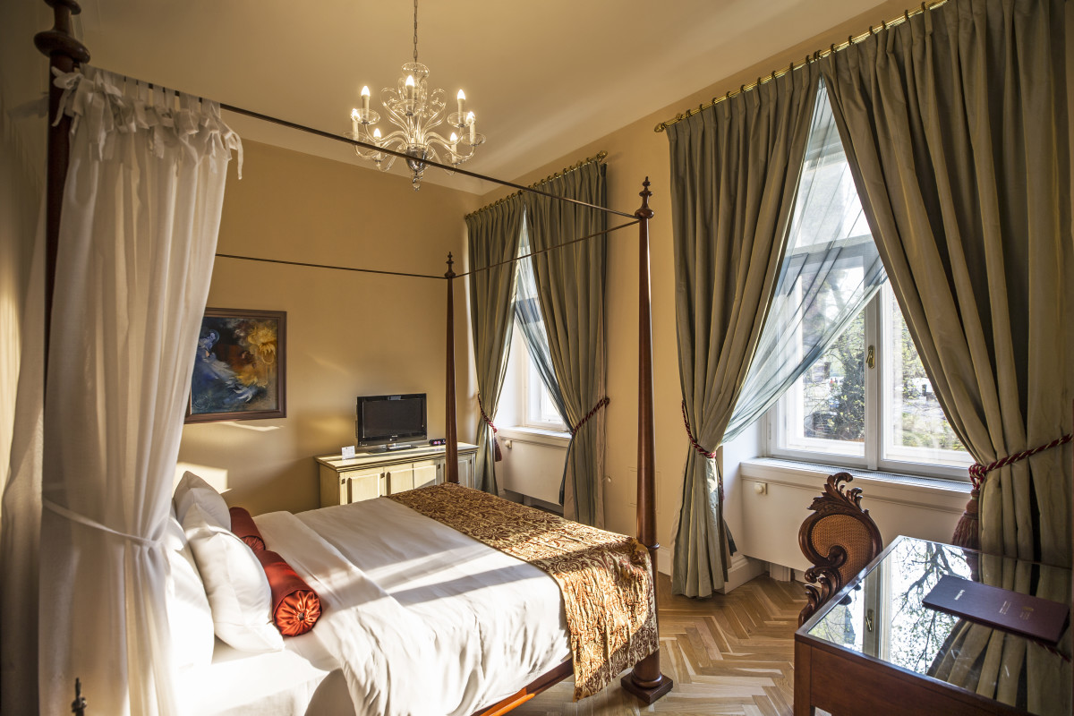 river view suites.JPG